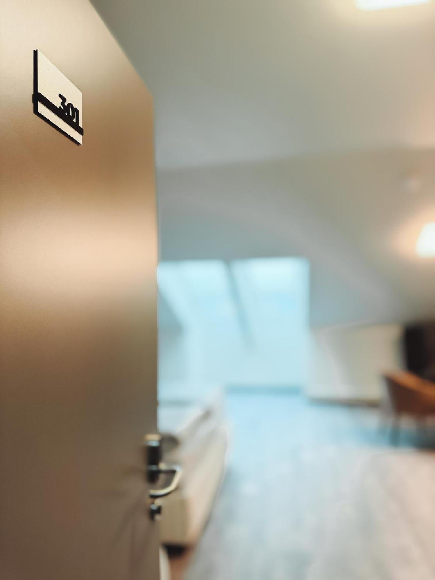 F Hotel 24H Check-In Hörsching Εξωτερικό φωτογραφία